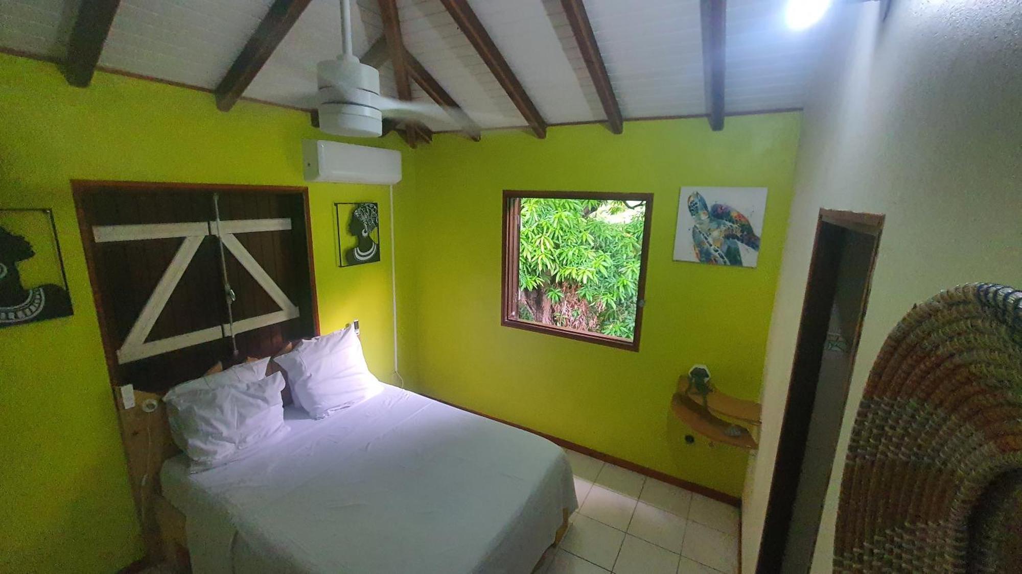 Au Coeur De Douenel Bouillante Cheques Vacances Acceptees Esterno foto